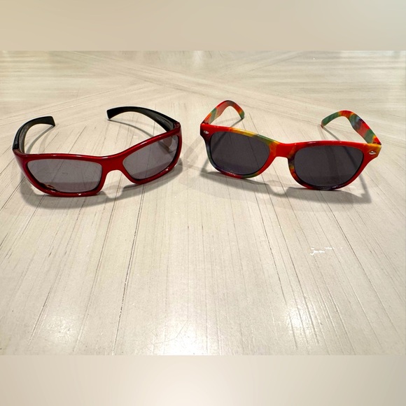 Toddler UVA/UVB Protection Sunglasses - Bundle of 2 - Disney & Tie Dye - Picture 1 of 12
